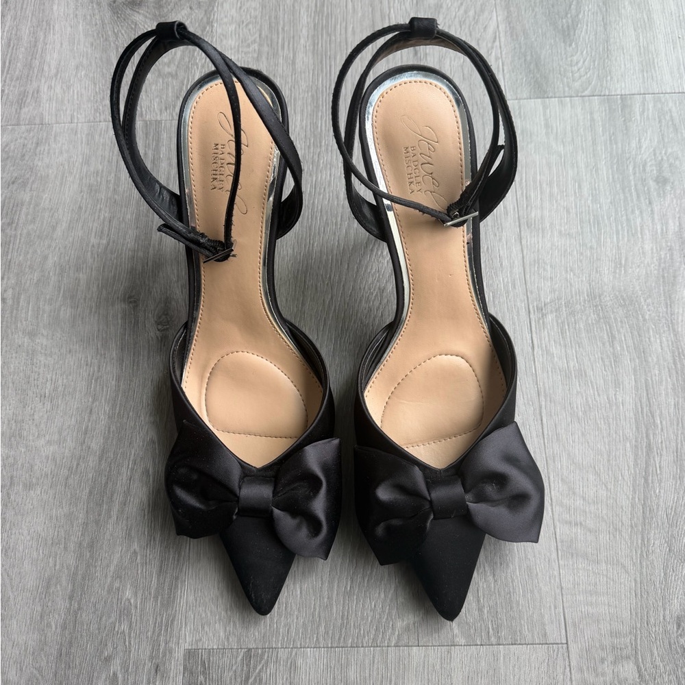 Badgley Mischka Black Satin Pointed-Toe Heels with Bow